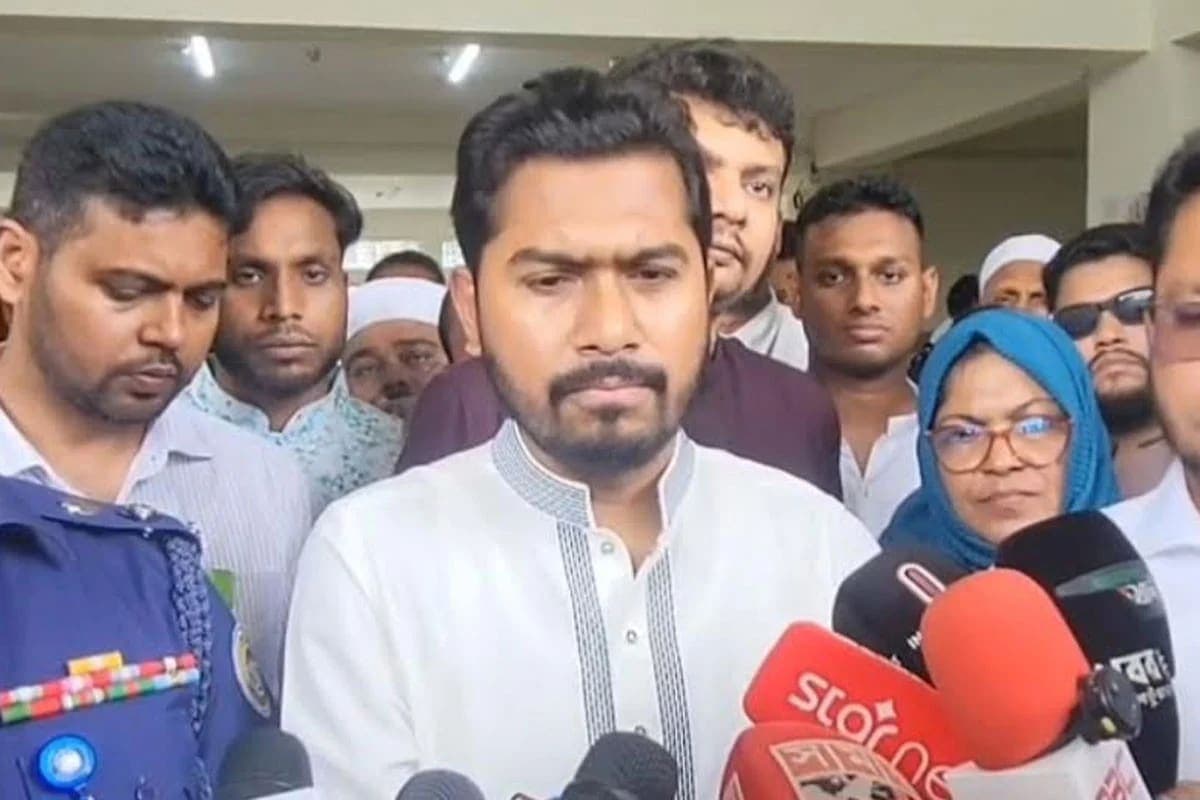 "সকলের উন্নত চিকিৎসা নিশ্চিত করতে ই-হেলথ কার্ড চালু করা হবে।"